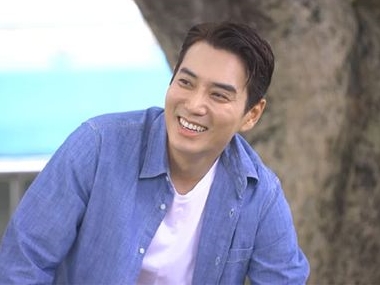 「BTSじゃなくても良いね！」と喜ぶ住民に驚き隠せず…俳優チュ・サンウクが親友と田舎へ旅