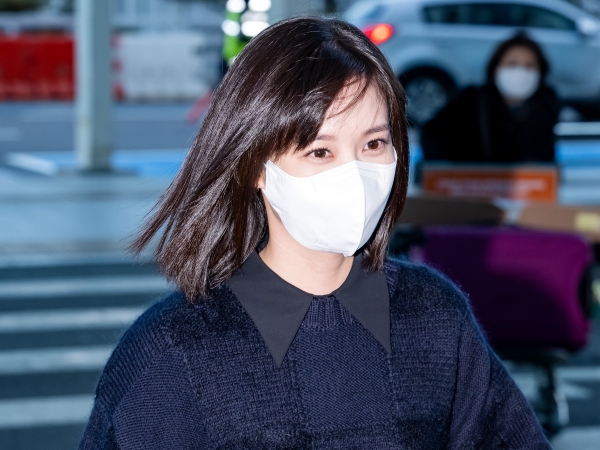『ウ・ヨンウ』女優パク・ウンビン、本日タイへ出国！ファンミ成功なるか【空港ファッション】