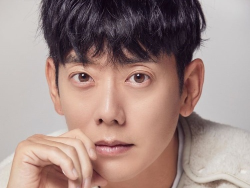 “元祖顔天才”と呼ばれた元韓国アイドル、40歳を過ぎても父親から金銭的支援を受ける日々「日本人の母親が…」