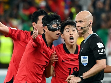 韓国代表、W杯激闘の裏で権力争いがあった？ソン・フンミン個人トレーナーの暴露で広がる余波