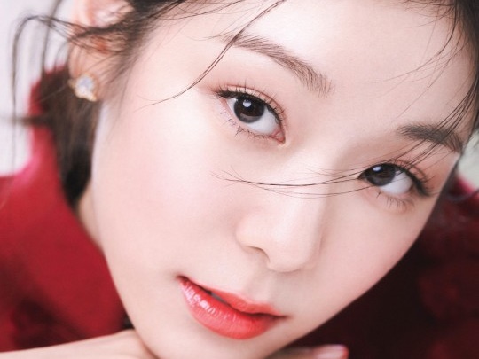 【写真】“新婚ホヤホヤ”キム・ヨナの最新SHOTが公開…イケメン夫との夫婦生活を告白「面白さを感じる」