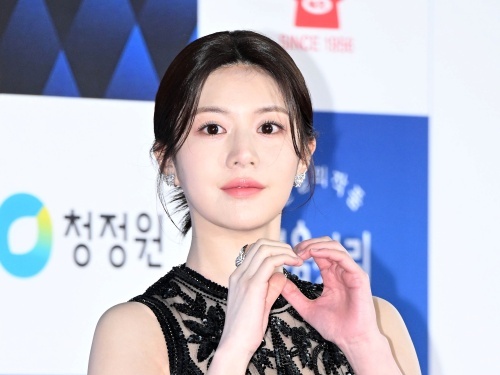 『還魂2』“新ヒロイン”コ・ユンジョン、主演俳優との2SHOTにコメント殺到「顔の大きさバグ」【PHOTO】