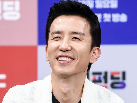 巨匠・坂本龍一作品を“盗作”した疑惑の韓国歌手、降板する冠番組の視聴率が3週連続1％以下に