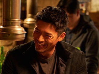 ヒョンビン“結婚後初主演”の映画『共助2』、笑顔と温かさに満ちた撮影ビハインドスチール公開