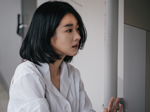考察系サスペンスとしても楽しめる！ソ・イェジ主演『君だけが知らない』から特別動画4種解禁【動画】