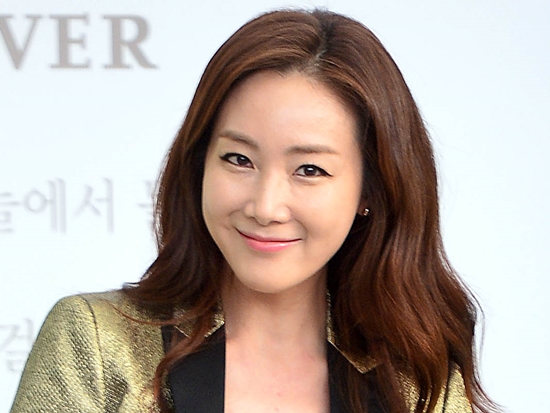 【写真】本当に女優チェ・ジウ（47）?「20歳の新人かと」変わらぬ美しさにファン絶句