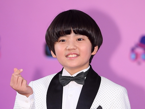 BTS・JUNG KOOKにそっくり？『椿の花咲く頃』でコン・ヒョジンの息子演じた子役の近況が話題【PHOTO】