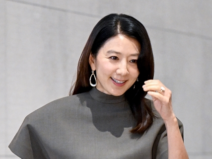 “韓国のビル・ゲイツ”と結婚した女優キム・ヒエ、出産で夫から1億ウォンを貰った？高額収入を告白 