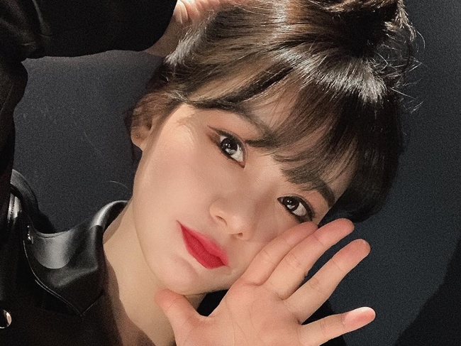 【写真】“1回5000万円の裏デート”を断固拒絶したメン・スンジ、ボリューム感あふれる見事な神ボディ披露