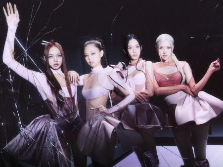 BLACKPINK、NewJeans、IVE…人気ガールズグループの大接戦が繰り広げられた夏