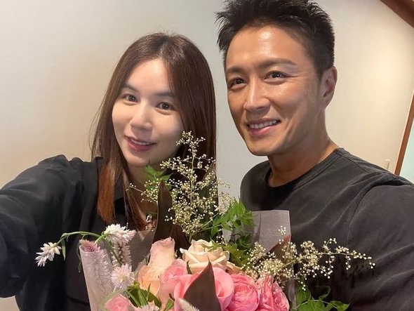 「姉さん、顔から光が!!」韓国を代表する童顔女優に絶賛の声。その正体は…