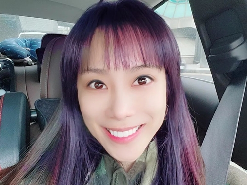 「床に叩きつけられた」超高速結婚＆出産から約1年の元韓国アイドル、DV分離措置からの近況を公開【PHOTO】