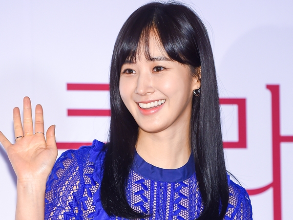 少女時代ユリ、誕生日当日に“特別な寄付”…手書きメッセージや実際に包装まで「もらうだけではなく…」