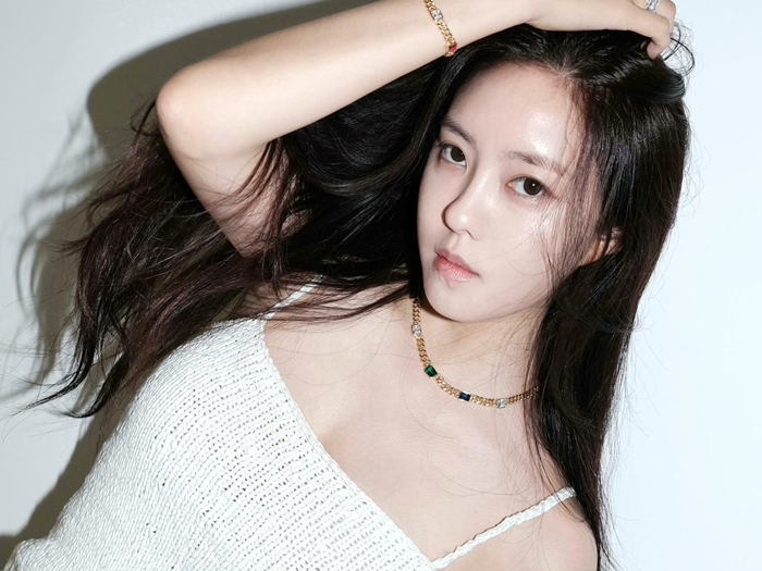 元カレはJリーグを席巻した名ストライカー、美女K-POPアイドルが新婚生活を公開　手料理に反響