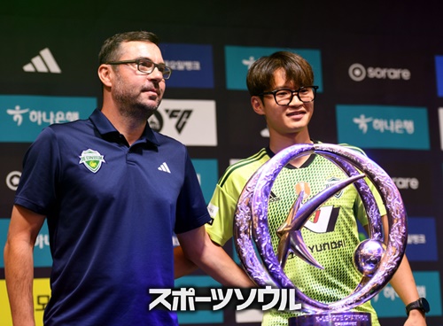 ヴァレリウ・ボルデアヌ・コーチ、キム・ジンス