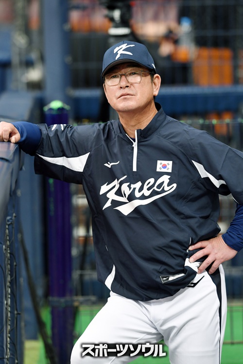 リュ・ジュンイル監督