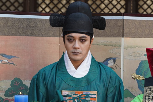 クォン・サンウ