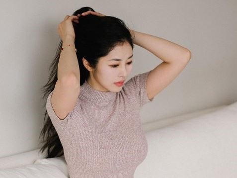 【写真】“美しすぎる弁護士”ソ・ドンジュ、大胆スイムウェアに変身…「超HOTな」バカンス写真で近況報告