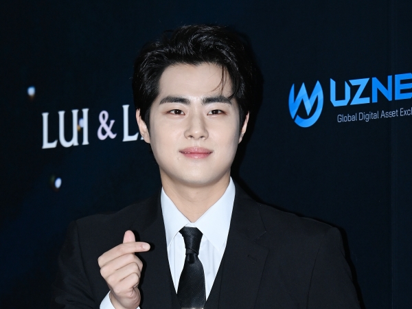 「ついに復帰」“いじめ疑惑”で活動中断していたチョ・ビョンギュ、Netflix『悪霊狩猟団』シーズン2で帰ってくる！