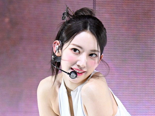 LE SSERAFIM・宮脇咲良もブルーノ・マーズ韓国公演に参戦を報告！半分のハートでファン心あらわ