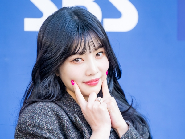 「天使は実在した」Red Velvet・ジョイ、純白のミニドレスから無限に伸びる脚【PHOTO】