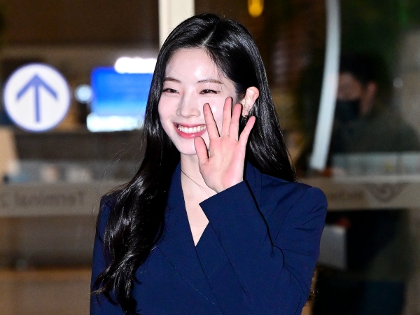 「まじでお姫様」TWICE・ダヒョン、寒さを吹き飛ばす“爽やか”ビジュアルで魅了！【PHOTO】