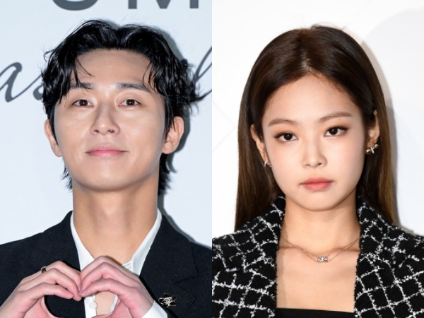 BLACKPINK・ジェニー＆パク・ソジュン、東京で“肩寄せツーショット”公開！ 「圧巻のオーラ」【PHOTO】