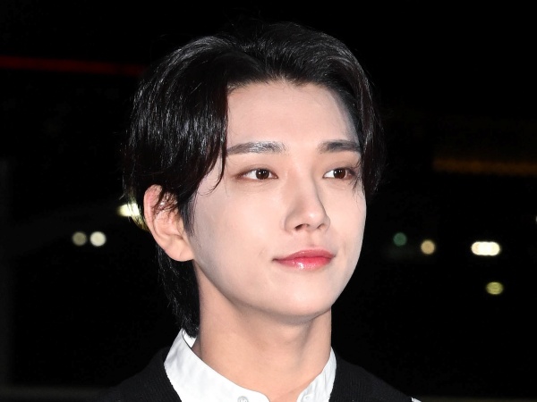 熱愛疑惑が浮上中のSEVENTEEN・ジョシュア、無邪気な笑顔で“最強ビジュ”を再証明【PHOTO】