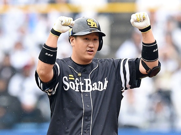 “日韓戦”大敗に脱落ピンチ…元鷹イ・デホが惨状に落胆「韓国野球はいつからこうなってしまった？」【WBC2023】
