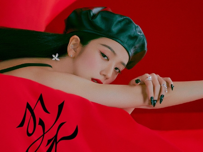 ソロでも“花満開”となるか…BLACKPINKジス、初ソロアルバムのタイトル曲は『FLOWER』に決定