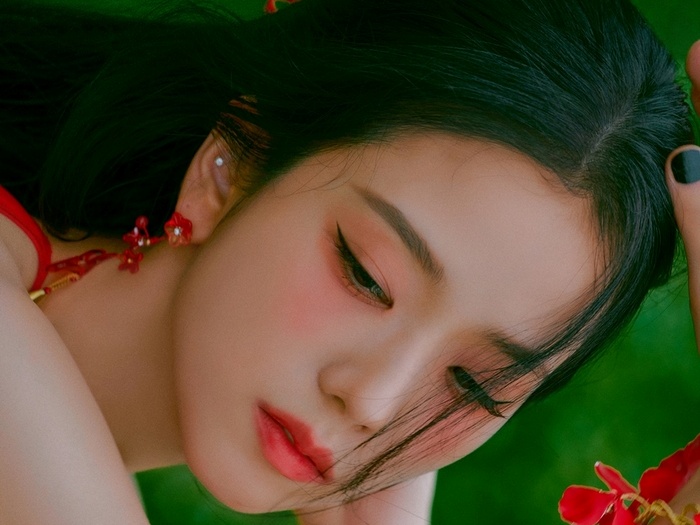 恋愛もキャリアも絶好調！BLACKPINK・ジス、1stソロ曲『FLOWER』MVが再生回数4億回突破