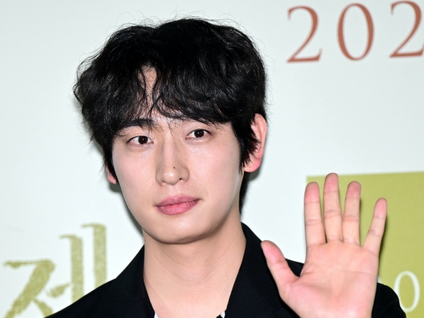 『気象庁の人々』俳優ユン・バク、9月2日に結婚！「信頼と尊重をもと夫婦の縁を結ぶ」【公式】