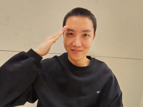 入隊したBTS・J-HOPE、軍生活初日の夜をどう過ごしたかが判明…1週間の隔離生活？