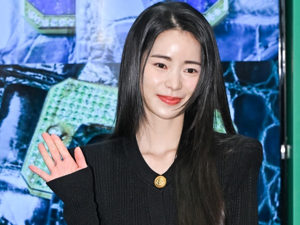 5歳年下の共演俳優との熱愛を認めた『ザ・グローリー』“悪役女優”、恋して「美貌爆上げ」と話題に！【PHOTO】