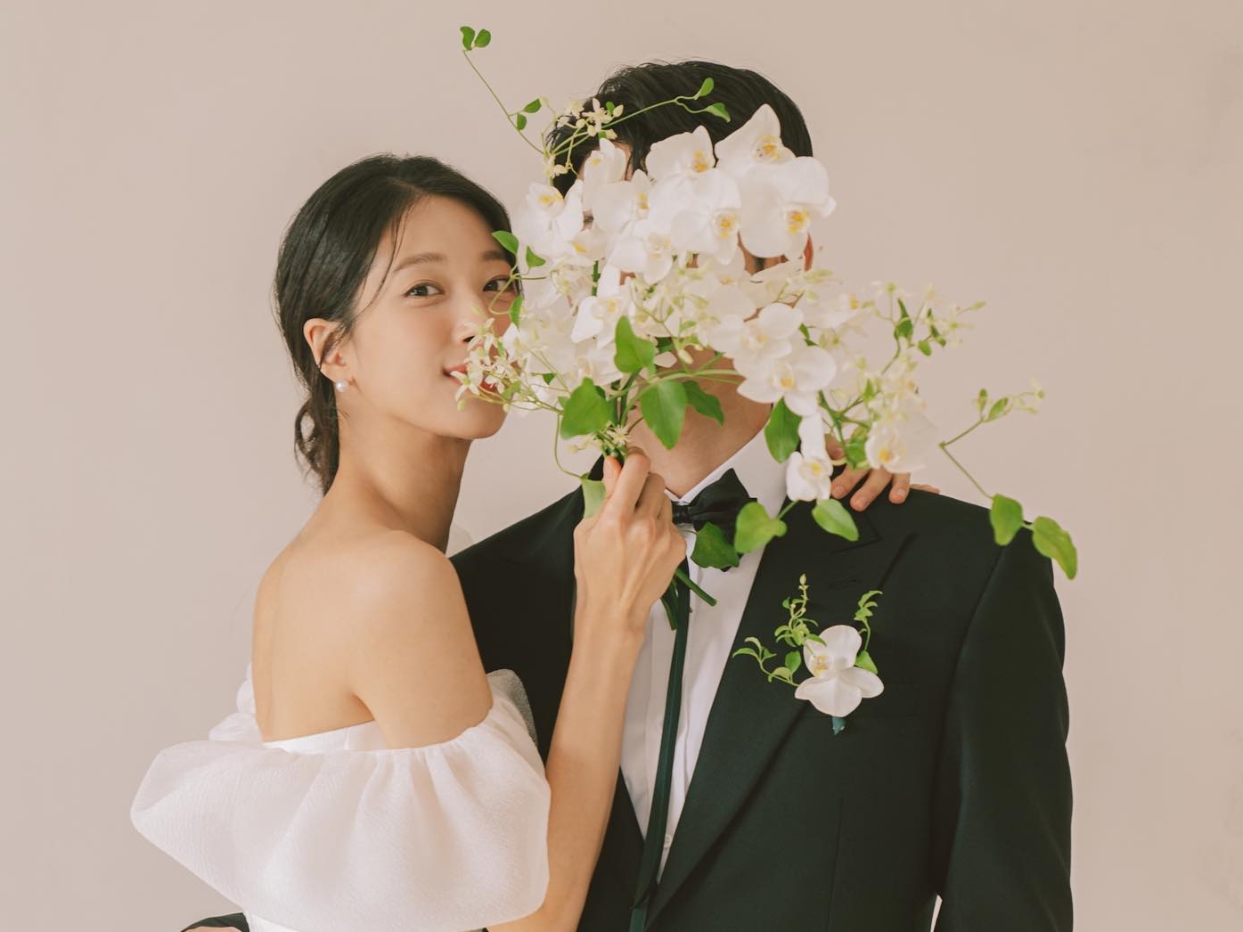 元K-POPガールズグループのメンバー、結婚式を控えて幸せいっぱいのウエディング写真を公開【PHOTO】
