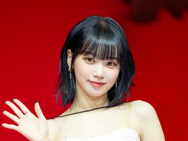 LE SSERAFIM・チェウォン、日本で見せた“驚異的な美すっぴん”に反響「信じられない陶器肌」【PHOTO】