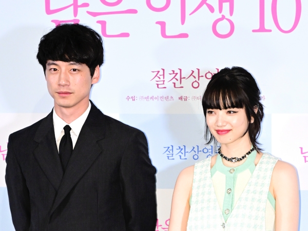 坂口健太郎＆小松菜奈が韓国へ！映画『余命10年』記者懇談会に登場【独自写真】