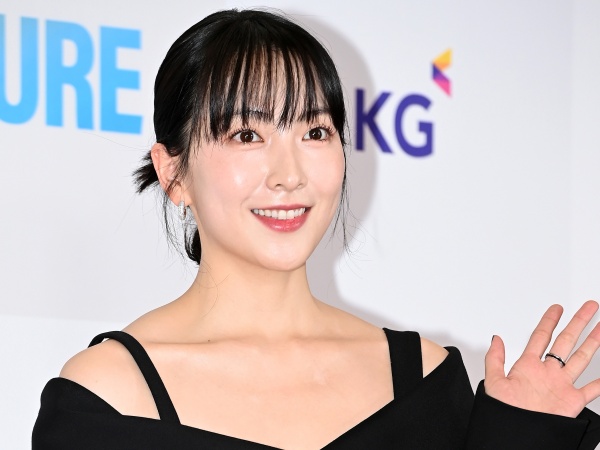 「まさに清純派女優」KARA・ジヨン、イメチェン姿にファン歓喜！女優仲間も惚れたビジュとは【PHOTO】