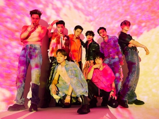 “事務所は別でもチームはひとつ”。EXOやSUPER JUNIORに見る「アイドルとファンの理想形」活動とは