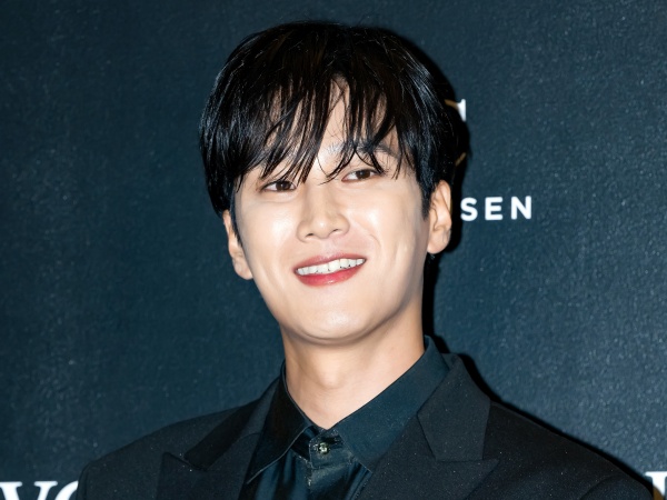 BLACKPINK・ジスと公開恋愛中の俳優アン・ボヒョン、次回作は時代劇？「検討中だ」