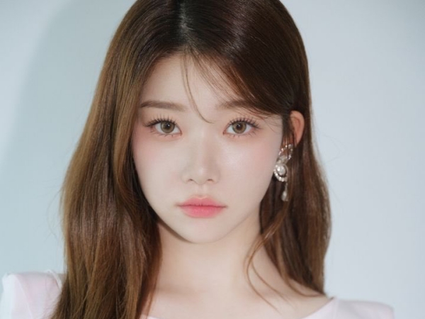 Billlie“日本人メンバー”ツキが、日本のファッション誌に単独登場「感謝の気持ちでいっぱい」