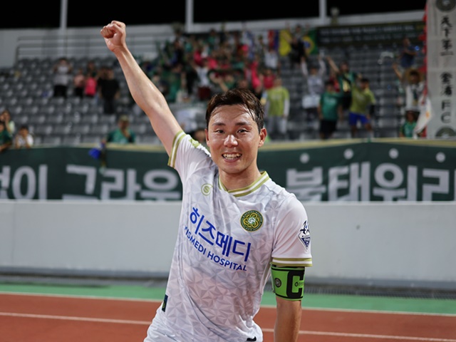 松本山雅、水戸、愛媛に在籍したパク・カンイル、韓国2部週間ベスト11に選出！MVPは…