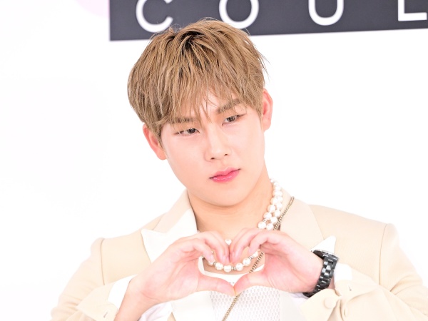 【写真】MONSTA X・ジュホン、SNSで“坊主頭”公開！現役で陸軍入隊へ