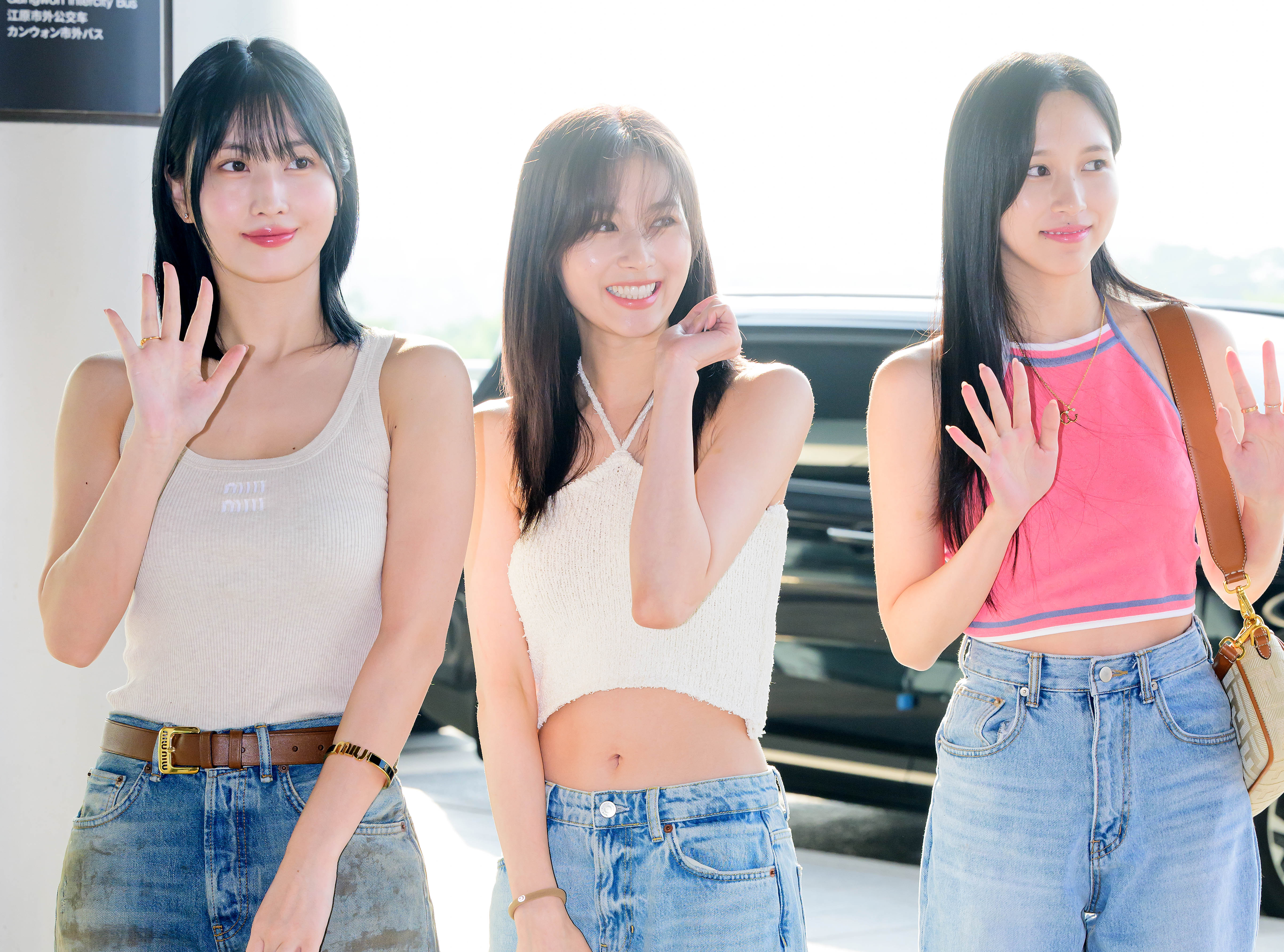 「美しすぎる…」TWICE・ミサモの“密着3SHOT”にファン大歓喜！「天使」「可愛いしかない」と絶賛【PHOTO】