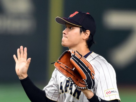 指つってもホームラン…大谷翔平の“闘魂”に韓国メディアも感動したワケ「沈黙を破る一発」