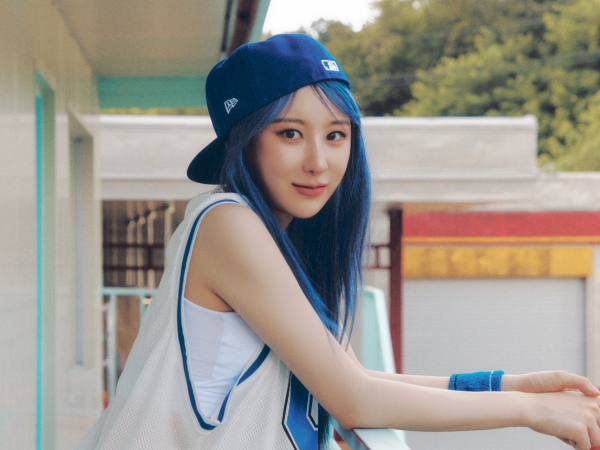 “快進撃”を見せたIZ*ONE出身イ・チェヨン、爽やかなブルーヘアにイメチェン！新曲への高まる期待