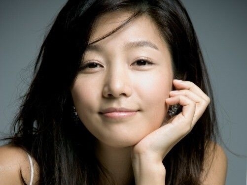 天国に旅立つ4日前に恋人と結婚式…37歳の若さで亡くなった韓国女優、16周忌