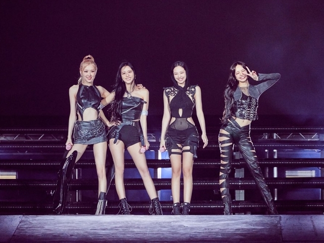 再契約せず＝解散ではないとの見方も…BLACKPINK、“最後”のようにツアーを終え大注目の今後