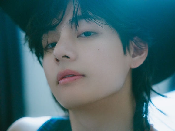 日本人気を再び証明！BTS・V、初ソロアルバムがオリコン週間チャートで2週連続のトップを記録