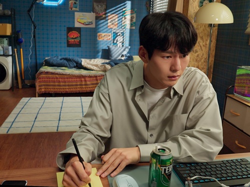 10/13（金）公開！ 映画『配信犯罪』が“違法生配信”の現場を捉えた場面写真解禁